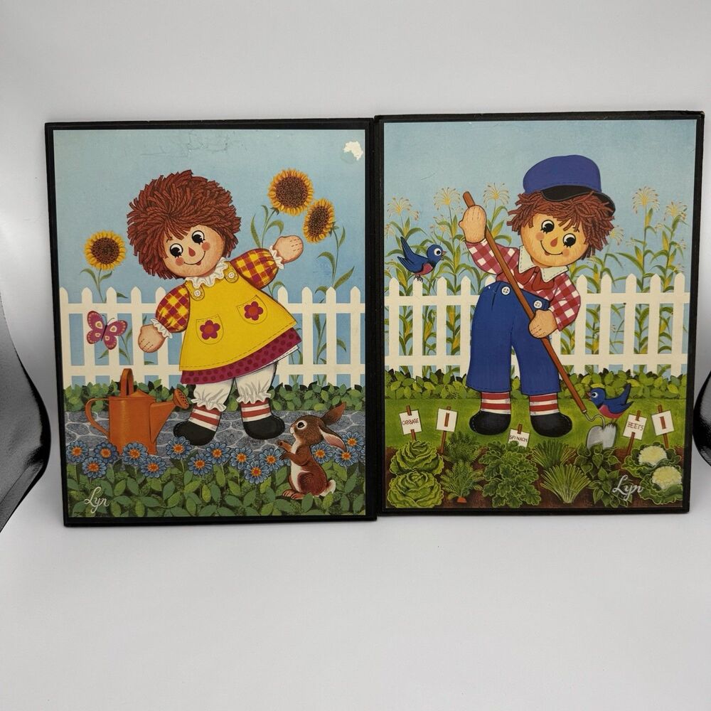 VINTAGE LYN Raggedy Ann & Andy Pictures Decor ‎ Wall Art Hangings Bunny Farming